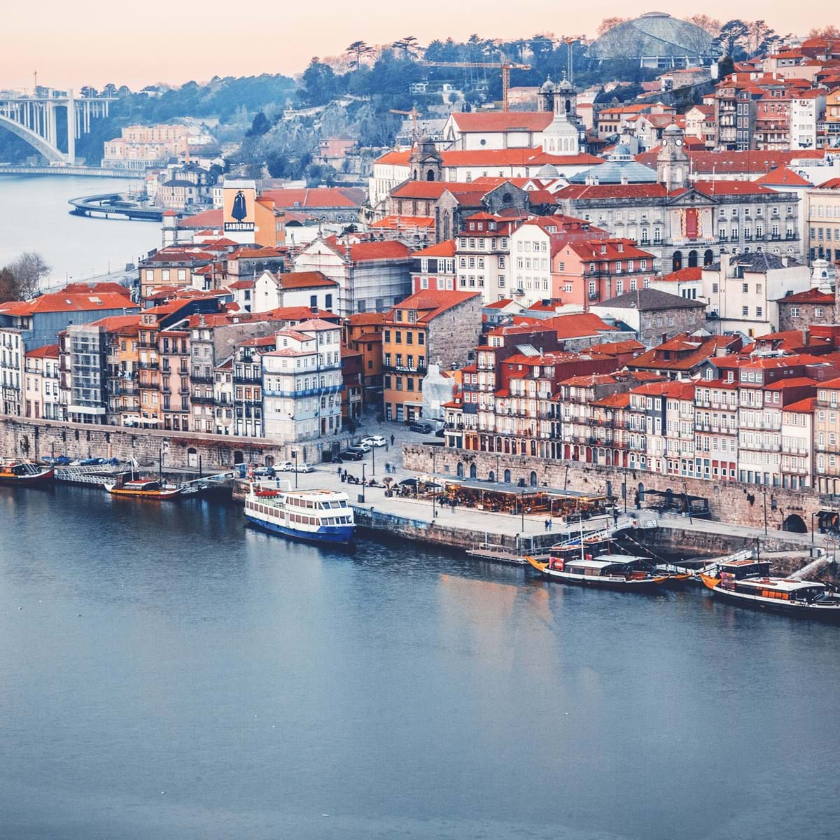 Porto. Foto. Olezzo Dreamstime.Com