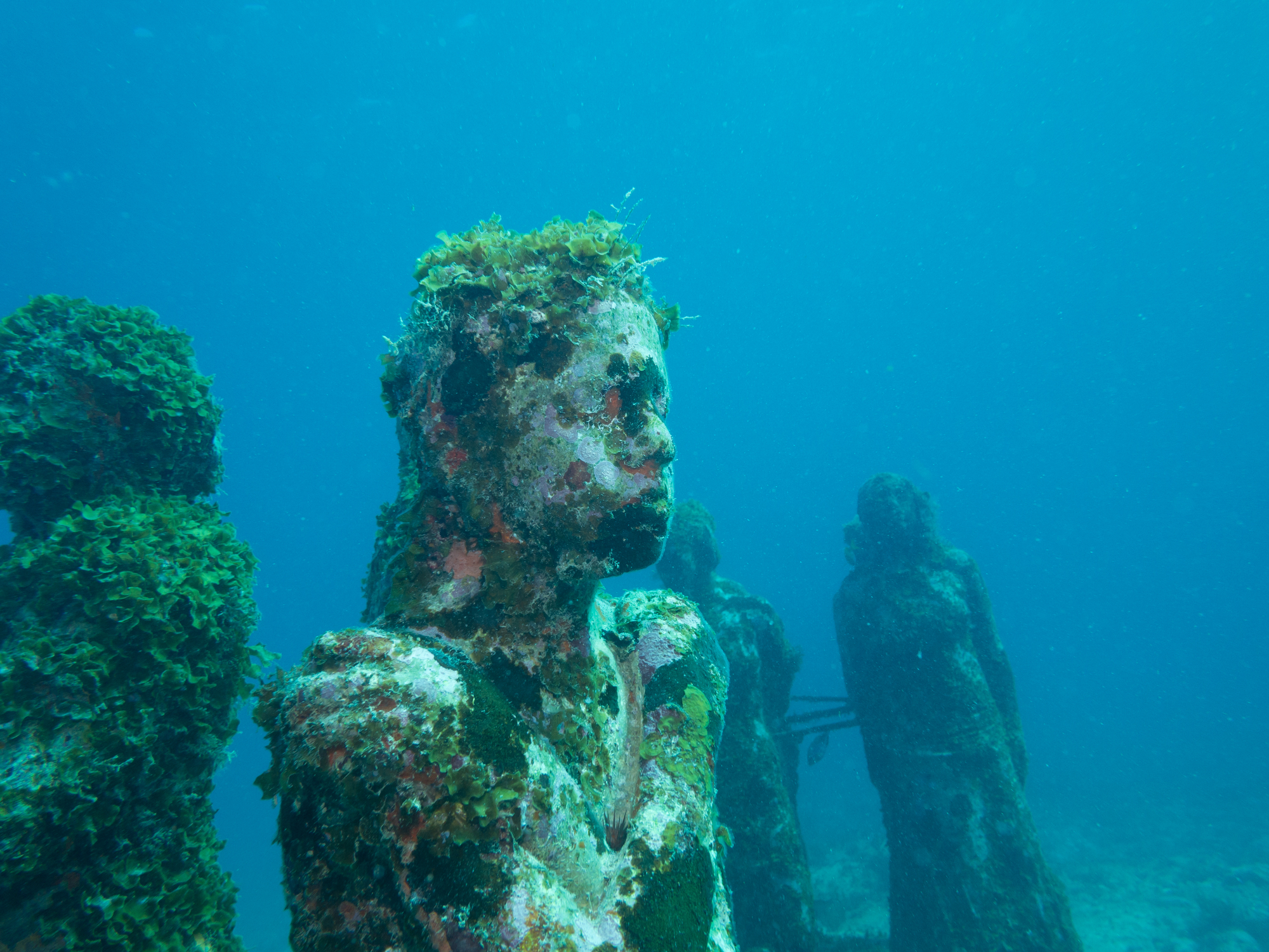 Måske Er Du Ikke Til Museumsbesøg, Men Overvej Lige Cancuns Undersøiske Museum, Hvor 500 Mystiske Statuer Vogter På Havbunden. Foto. Niall Dunne