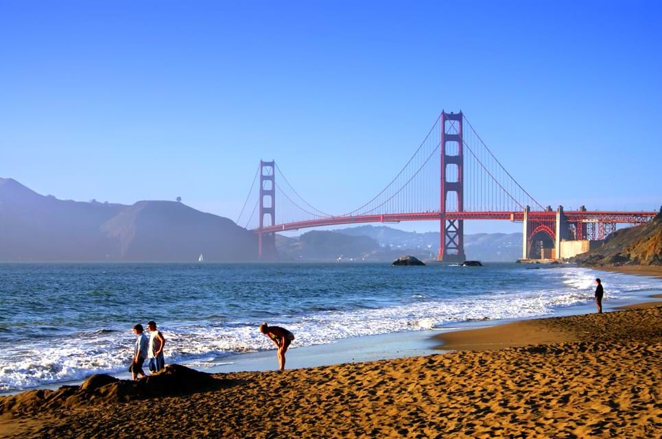 Den Offentlige Strand Baker Beach Er Ikke Mindst Populær På Grund Af De Smukke Fotomuligheder. Foto. Leong Chee Onn Dreamstime.Com