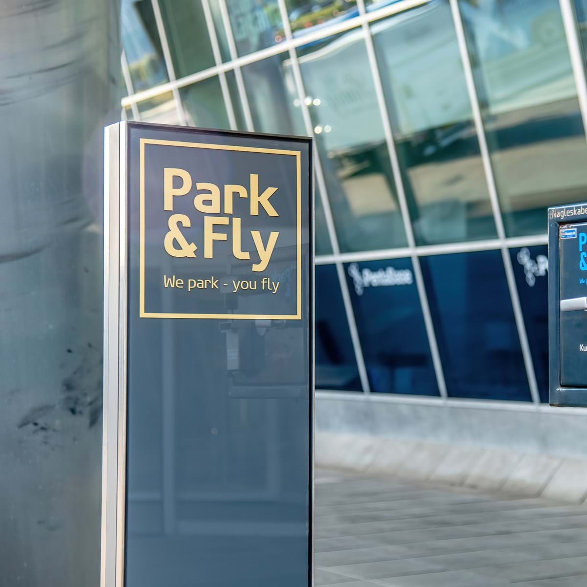 27 Aug 2021 Indgang Park And Fly Oliver Kielstrup