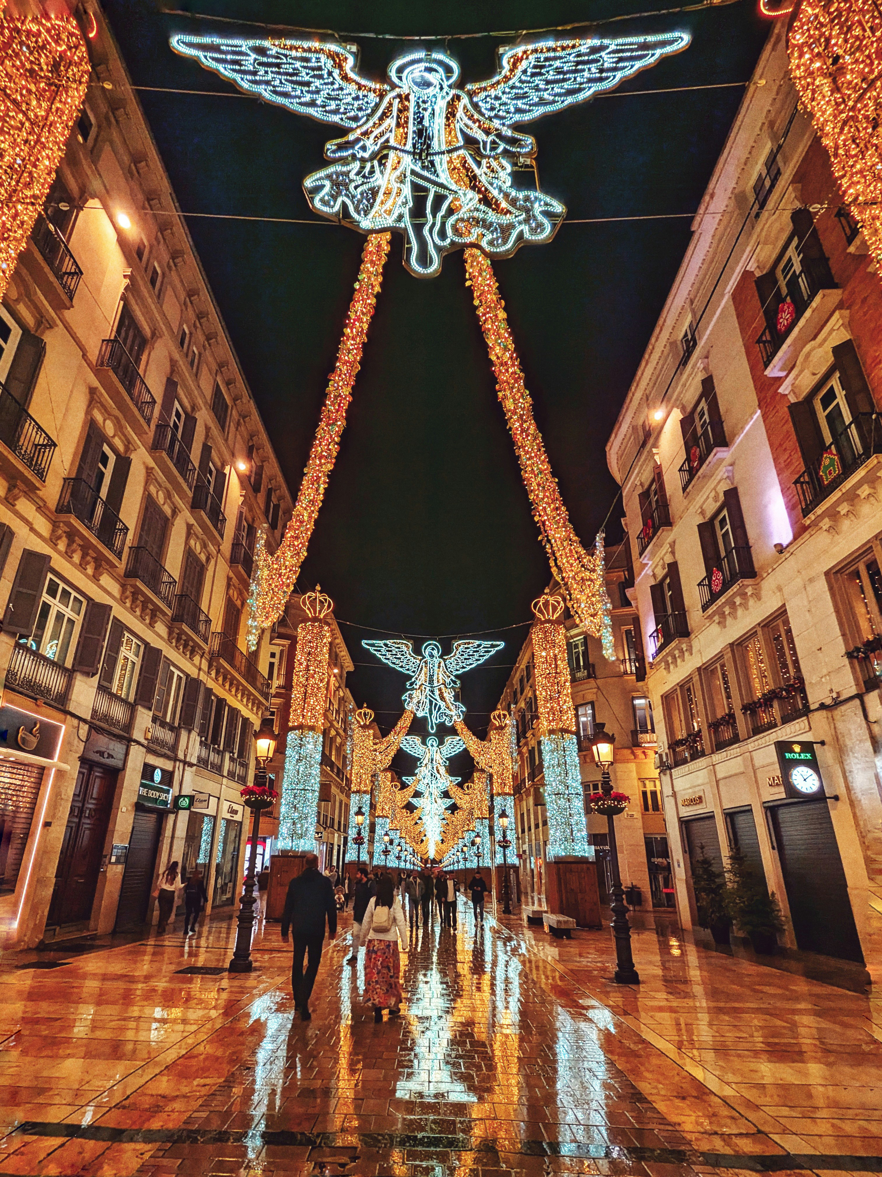 Malagas Handelsstrøg Er Flot Pyntet Op Til Jul. Foto. Chris Boland