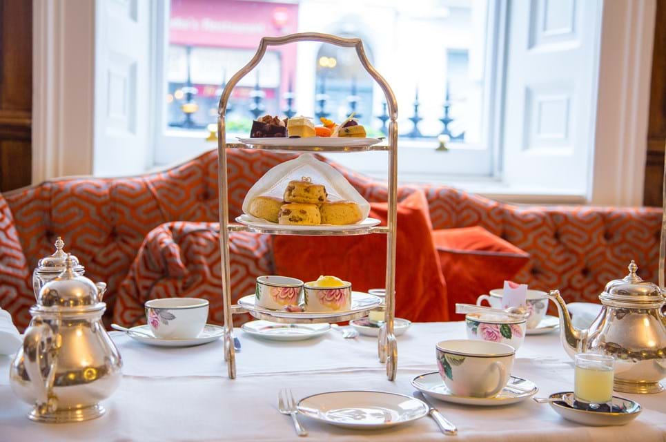 Klassisk Afternoon Tea I London