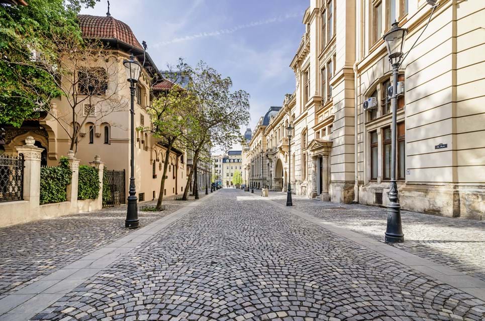 Lipscani Bydelen Er Bukarests Smukkeste. Foto. Marco Taliani De Marchio Dreamstime.Com