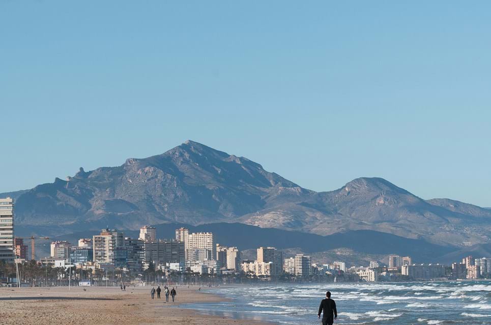 Efter En Dag Ved Stranden I Alicante, Så Tag På Opdagelse I Provinsen. Foto. Kamil Klyta.