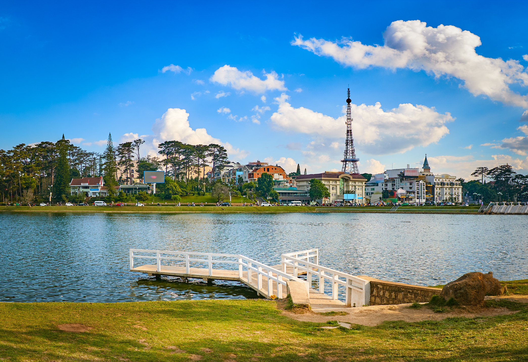 Dalats Fortid Som Koloniby Fornægter Sig Ikke Med Sit Tydelige Europæiske Udtryk. Foto. Dreamstime.