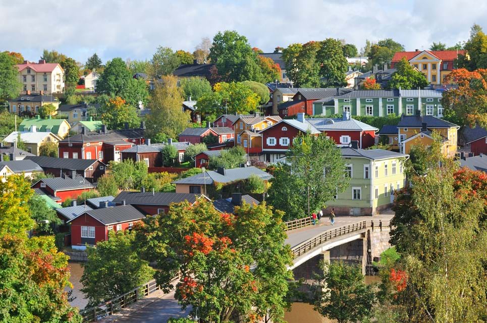 Den Smukke Gamle Landsby Porvoo Ligger Blot En Kort Dampsejlads Væk Fra Helsinki. Foto. Dreamstime.