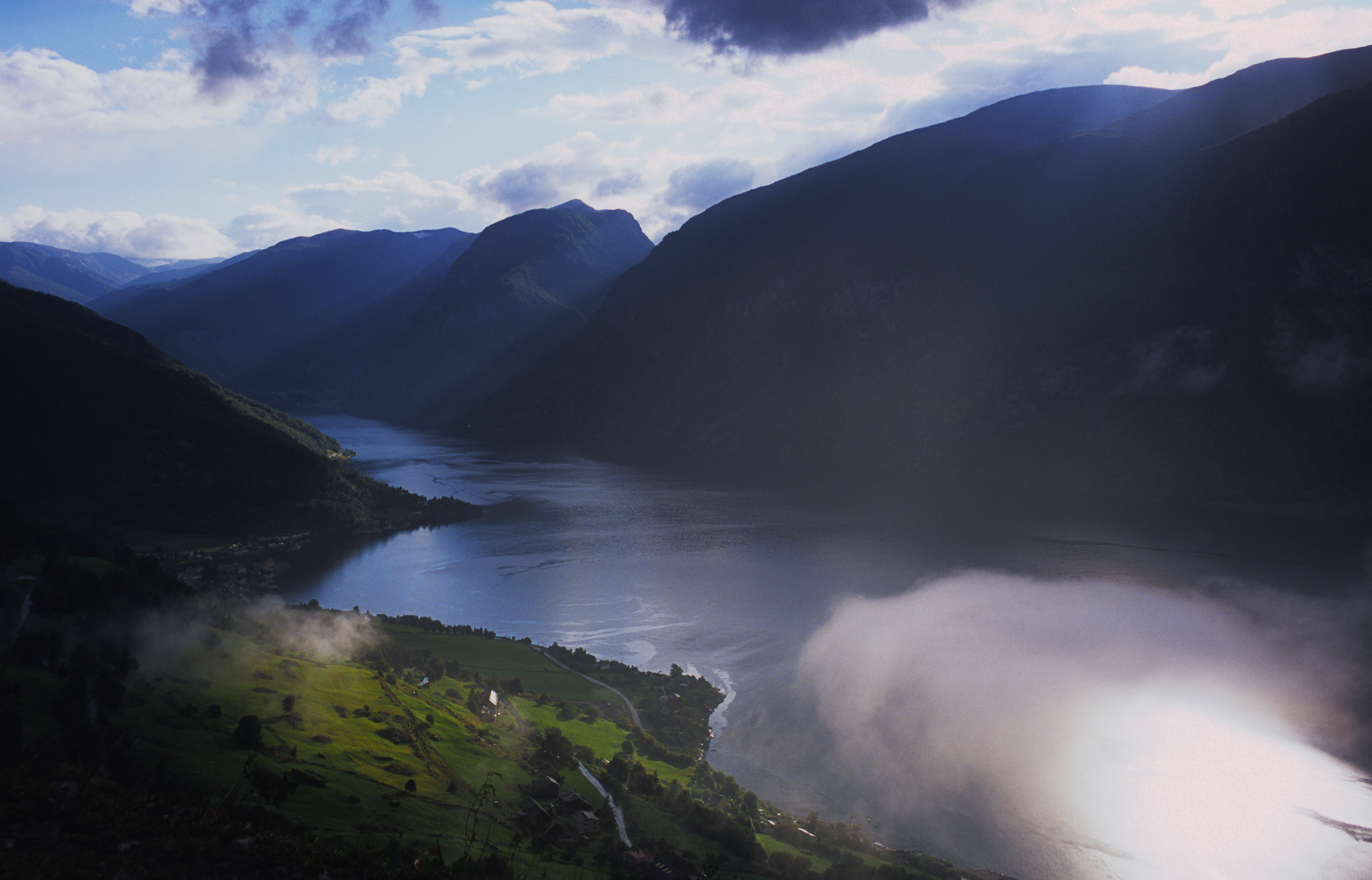 Måske Giver Anstrengelserne Lidt Sved På Panden, Men Udsigten Fra Bergens Bjerge Er Det Hele Værd. Foto. Steve Thomas